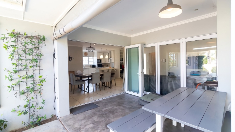 3 Bedroom Property for Sale in Beacon Bay Eastern Cape